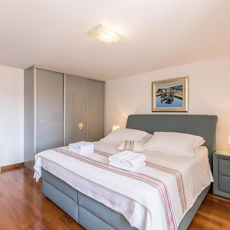 Peristil Apartment Split Bagian luar foto