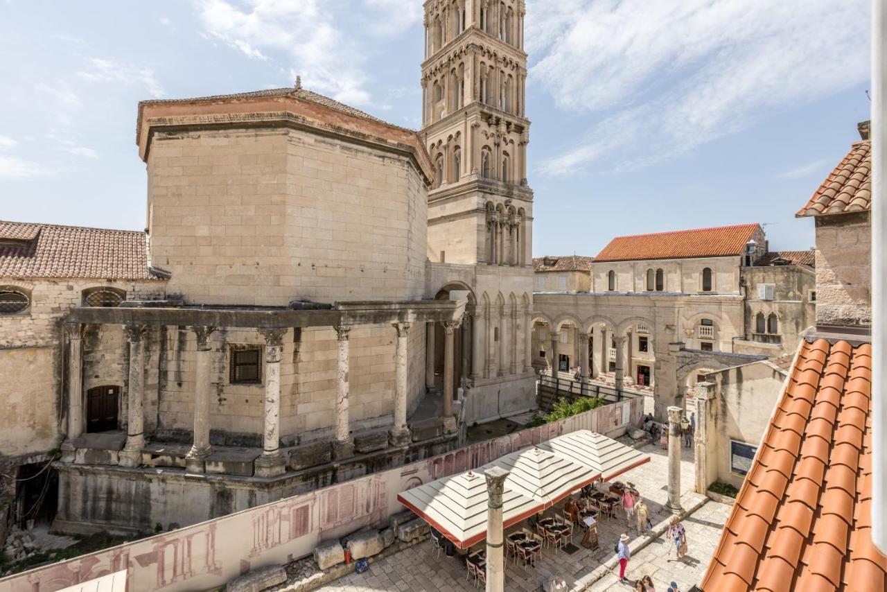 Peristil Apartment Split Bagian luar foto