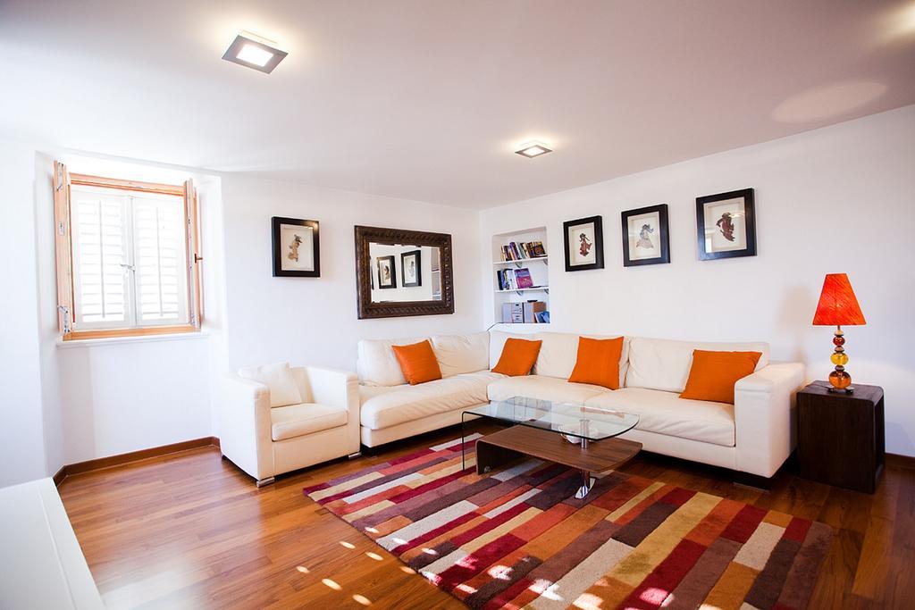Peristil Apartment Split Bagian luar foto